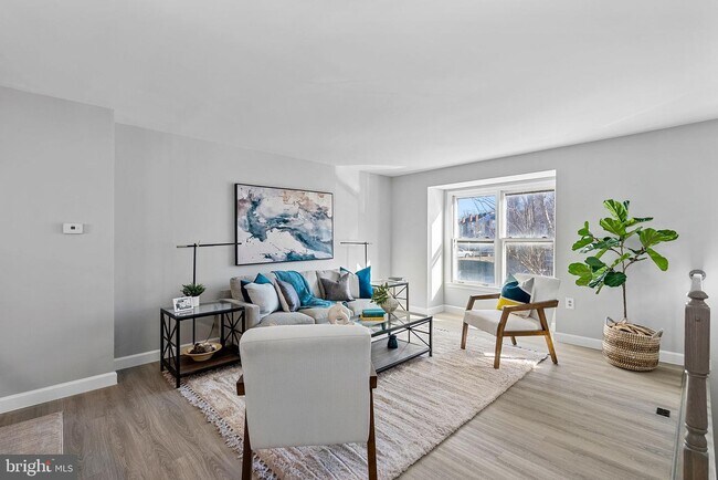 Foto del edificio - 5606 Gresham Ln