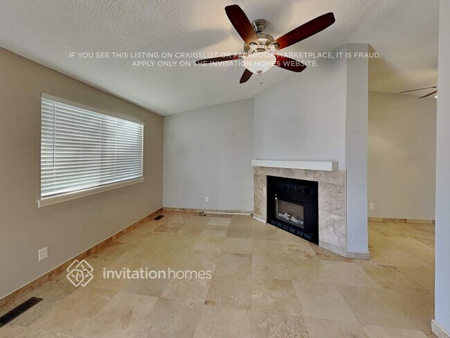 Foto del edificio - 3612 S Quintero St