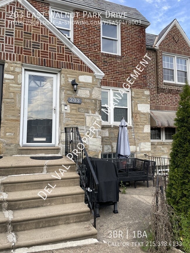 Building Photo - 203 E Walnut Park Dr