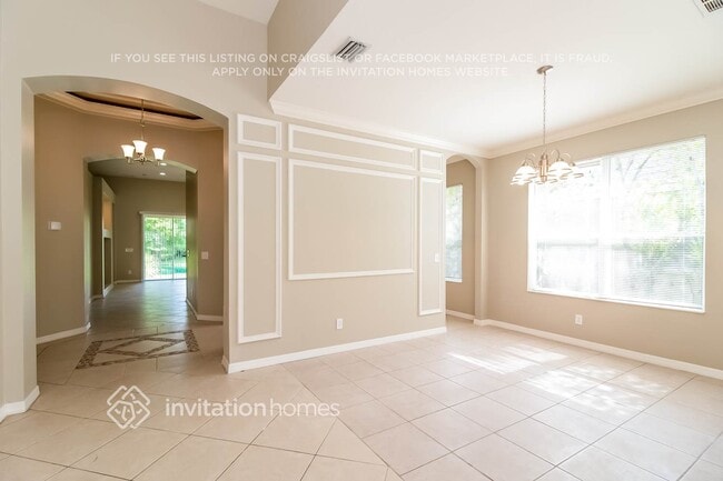 Building Photo - 6006 35th Ln E