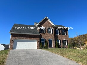 Building Photo - 2080 Lawson Ln