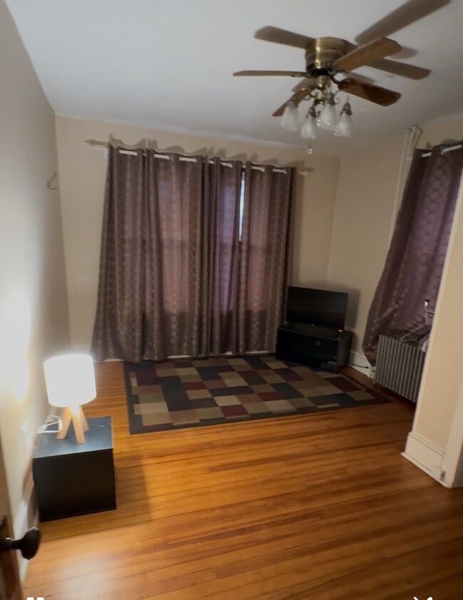 Foto del edificio - 32 Talcott Ave