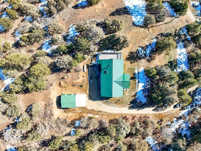 Foto del edificio - 352 Spring Rd