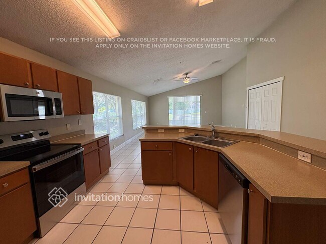 Foto del edificio - 19002 Weatherstone Dr