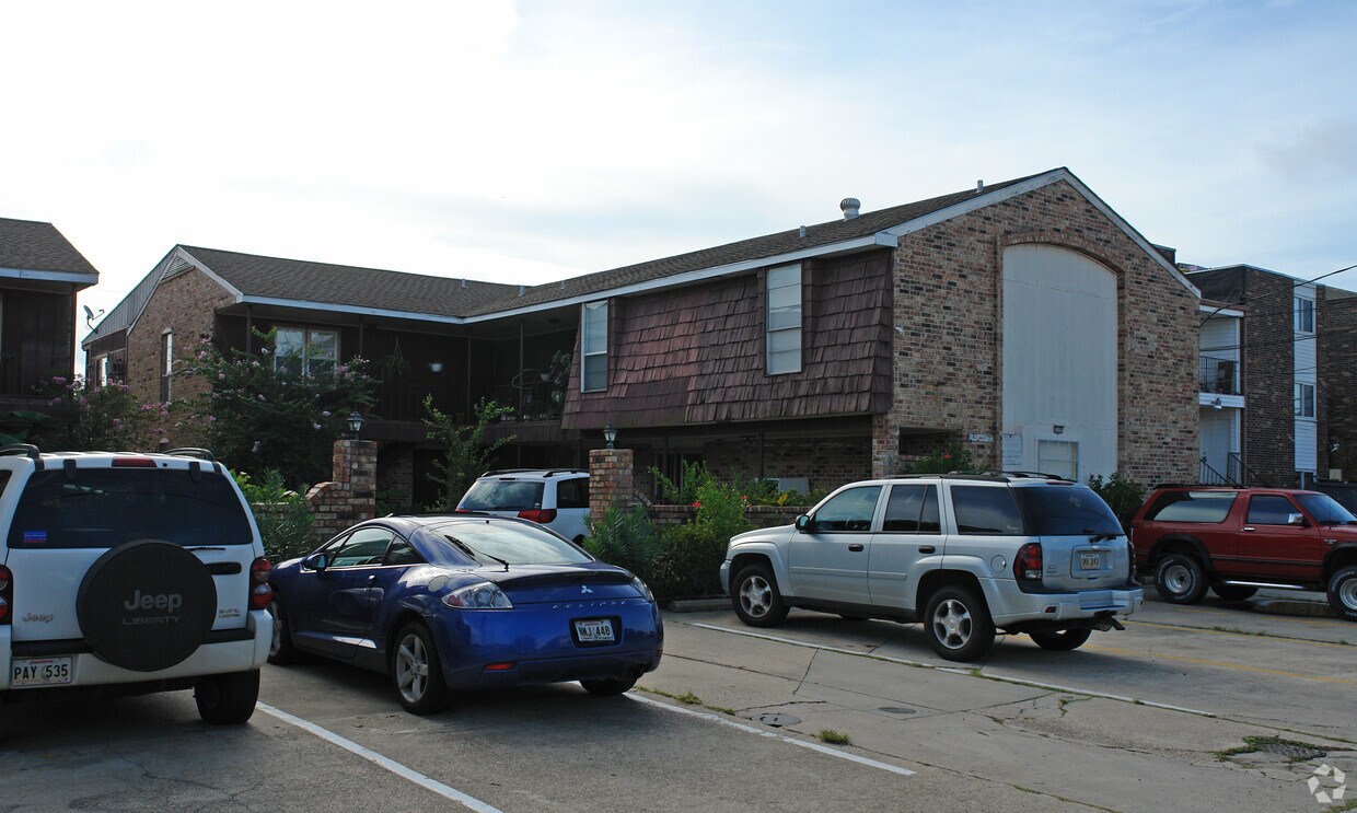Primary Photo - 3105 Independence St