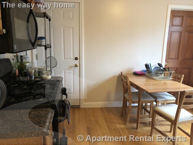 Foto del edificio - Cambridgeport 3 Bedroom Fully Renovated- H...