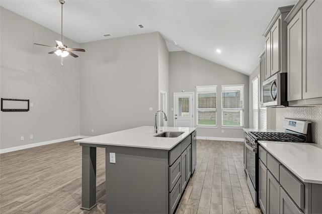 Foto del edificio - 5401 Cypress Pt Dr