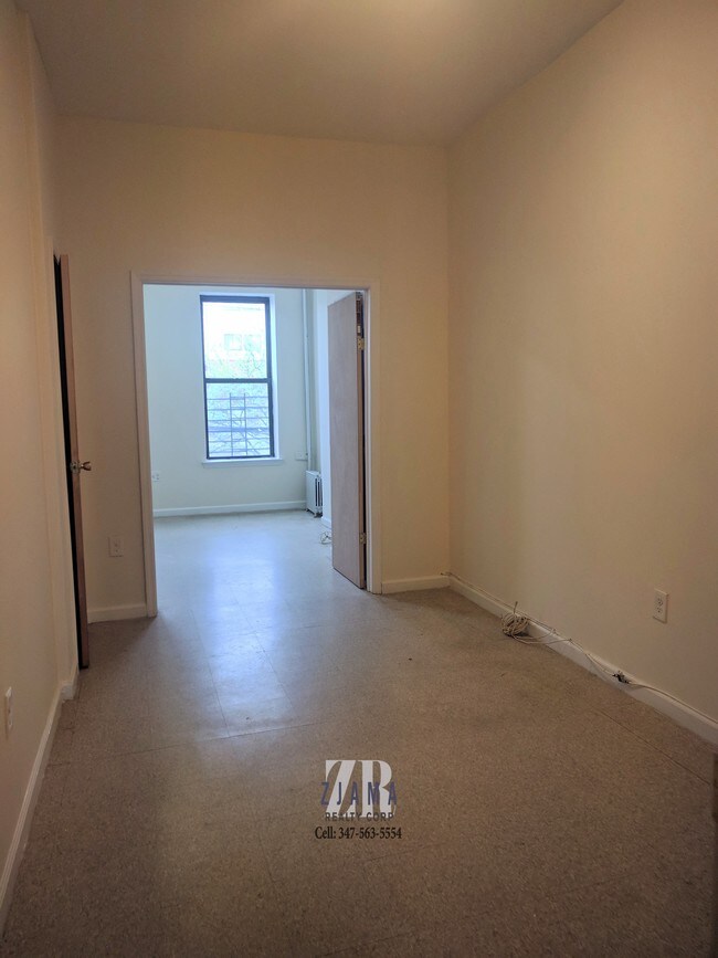 Building Photo - 300 Nassau Ave