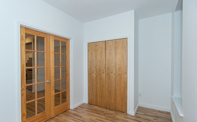 Foto del edificio - 410 E 78th St