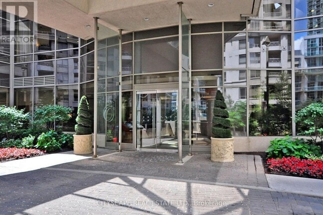 Building Photo - 3880 Duke of York Blvd