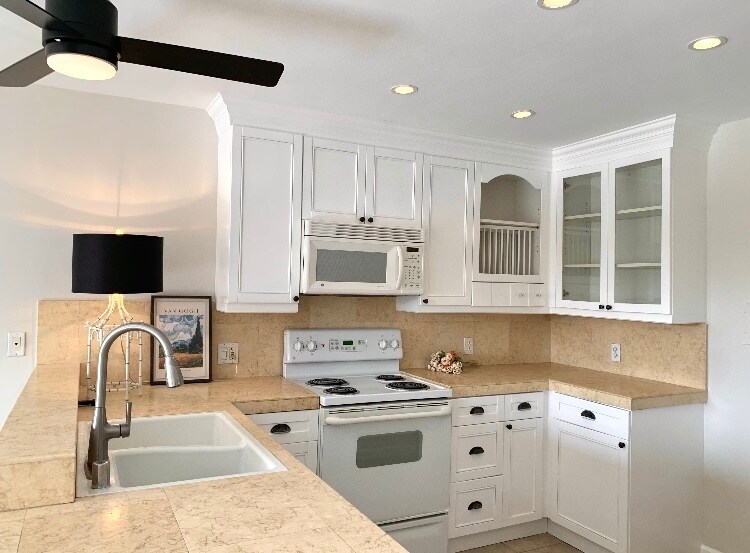 Foto principal - 1187 E 3rd St