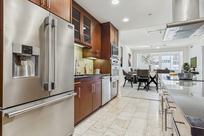 Interior Photo - Wilshire Victoria Westwood Apartments