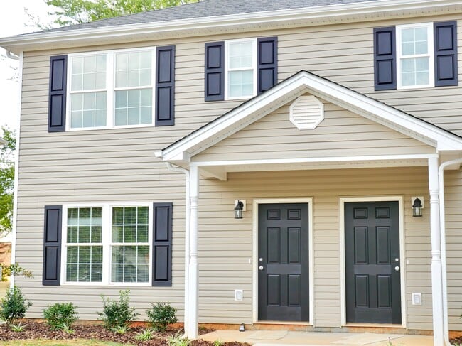 Photo - 747 Old Graves Mill Rd Townhome