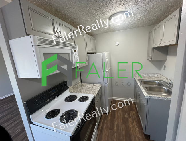 Building Photo - Quaint 1-bedroom apartment with Updates Ga...