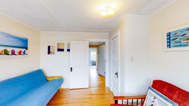 Photo - 40 E Grand Ave Apartment