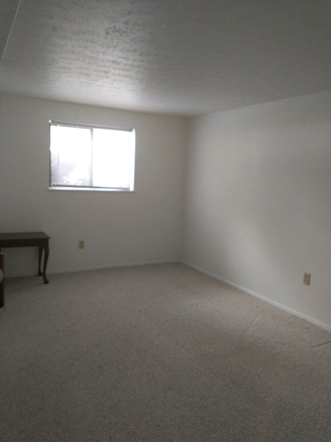 Bedroom - 216 Moore Rd