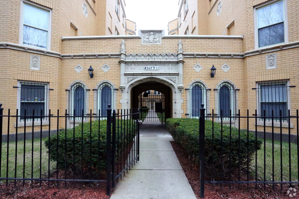Building Photo - 4500 N Central Park Ave