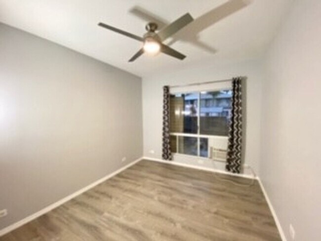 Foto del edificio - Moore, John &amp; Arlene