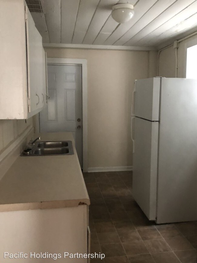 Building Photo - 2 br, 1 bath House - 2770 Mann Road  Unit 1