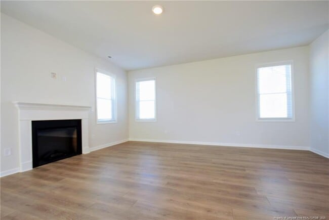 Building Photo - 331 Brentmoor Dr