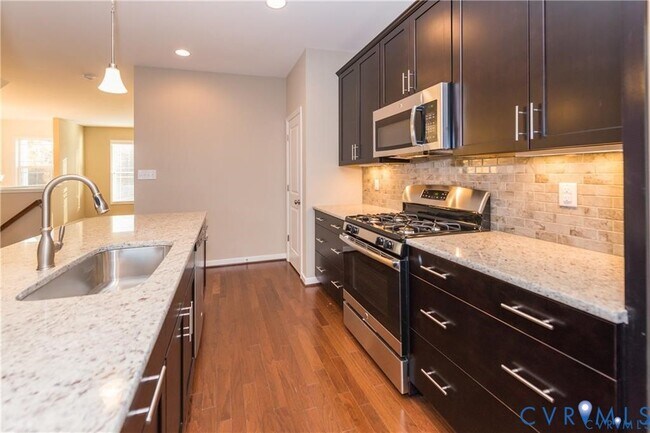Foto del edificio - 11443 Hayloft Ln