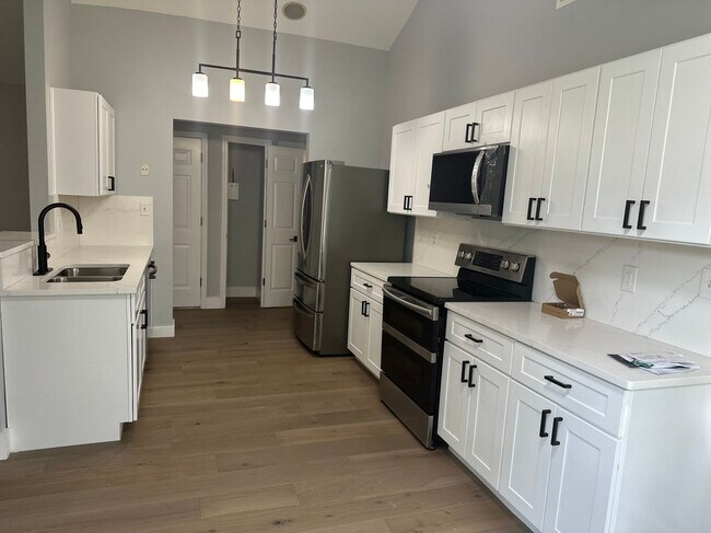 Foto del edificio - 6686 Browns Mill Ferry Dr
