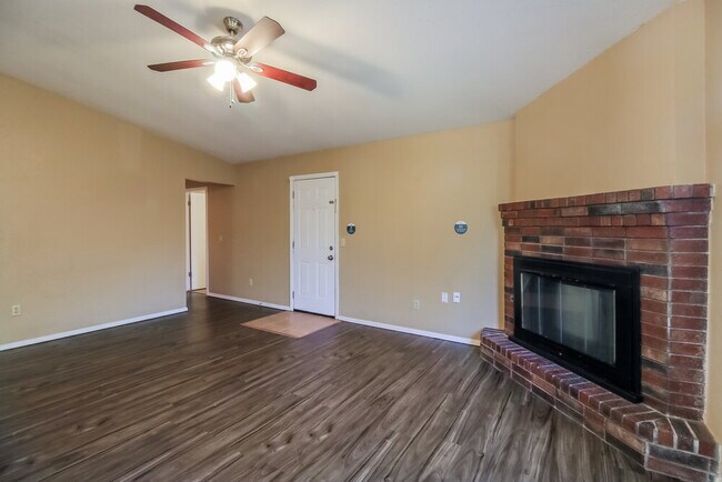 Foto del edificio - 12265 SW 12th St