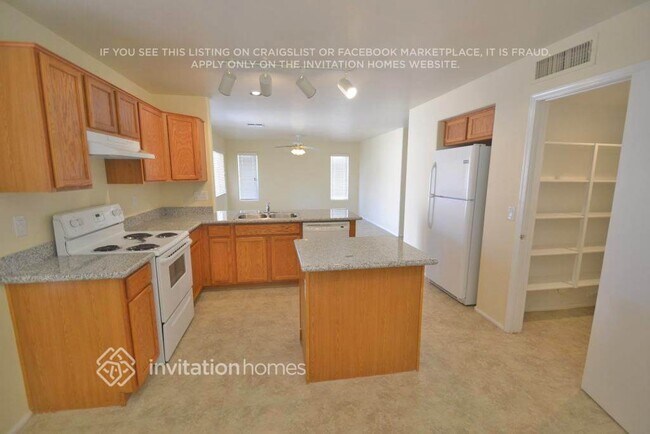 Foto del edificio - 16684 W Culver St