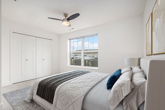 Building Photo - Signature Pointe Apartment Homes