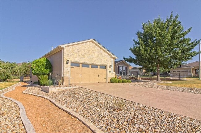 Building Photo - 411 Capote Peak Dr