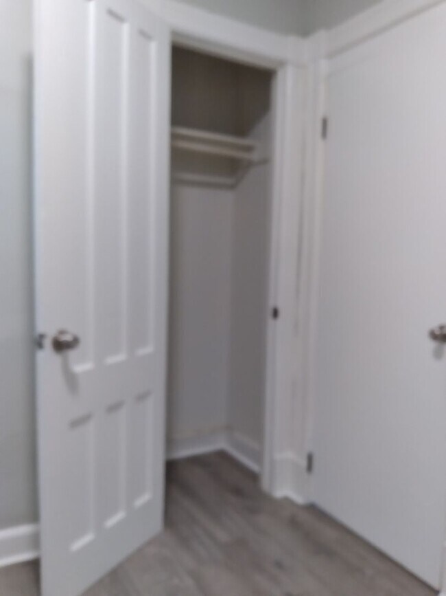 Building Photo - 5 Elberon Pl