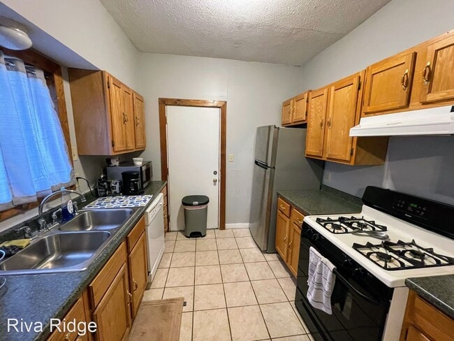 Building Photo - 3 br, 1 bath House - 25 Edith Place