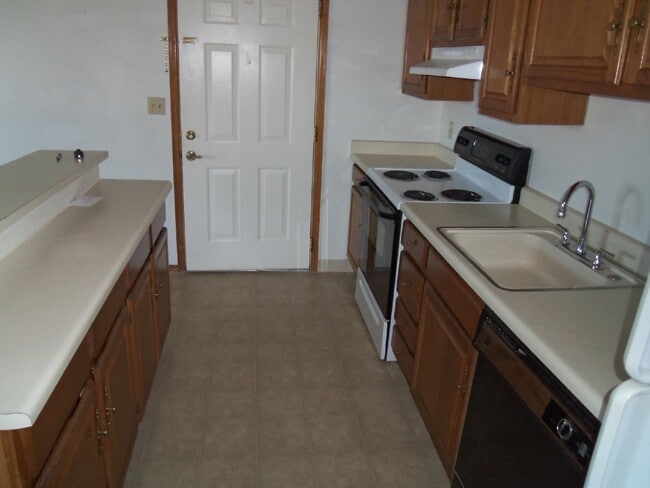 Foto del edificio - Southwest Littleton, 1 bedroom, 1 bathroom...