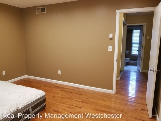 Building Photo - 1 br, 1 bath House - 315 B Heritage Hills