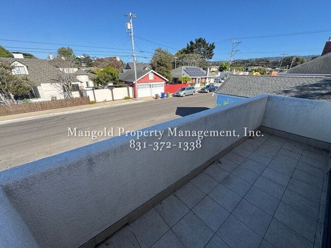 Building Photo - 728oce