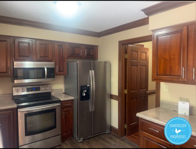 Foto del edificio - 6925 Sandringham Dr