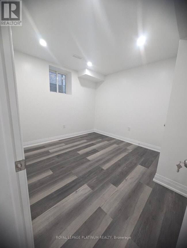 Building Photo - 16 Gatherwood Ter