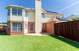 Building Photo - 4136 Los Altos Dr