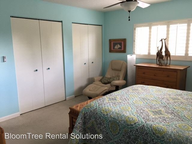 Building Photo - 3 br, 2 bath House - 1055 Hyland Circle
