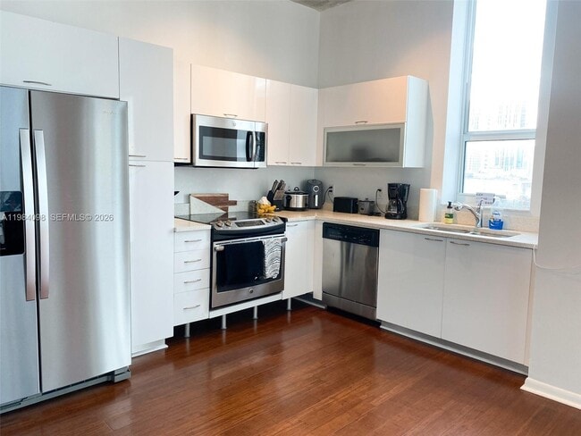 Building Photo - 234 NE 3rd St