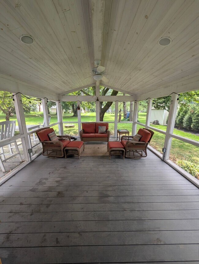 Building Photo - BAY VILLAGE RENTAL HOME 4 BEDROOMS