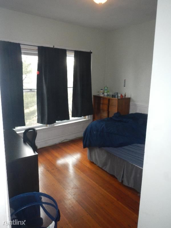 Foto del edificio - 775 Parker St
