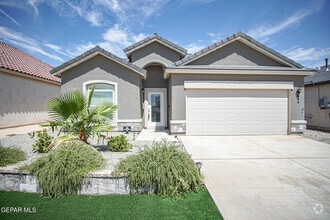 Building Photo - 644 Paseo Musical St