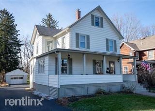 Primary Photo - 1 br, 1.5 bath House - 35 Maple Ave