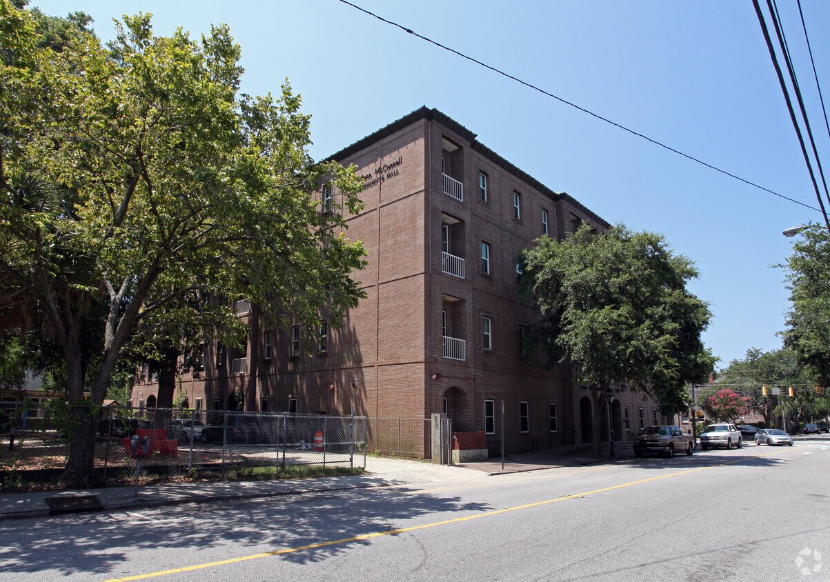 Glen McConnell Residence Hall Apartments in Charleston, SC