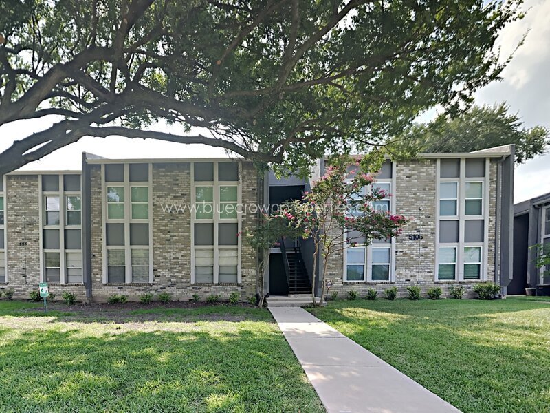 Foto principal - 5105 Skillman St