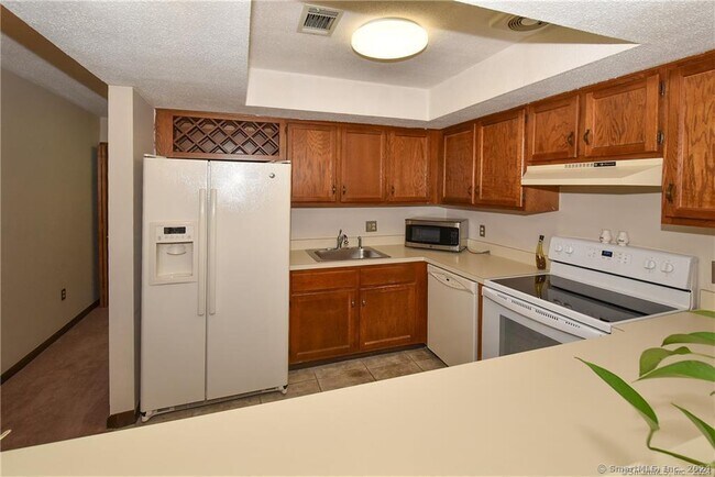 Foto del edificio - 605 Spring Meadow Rd