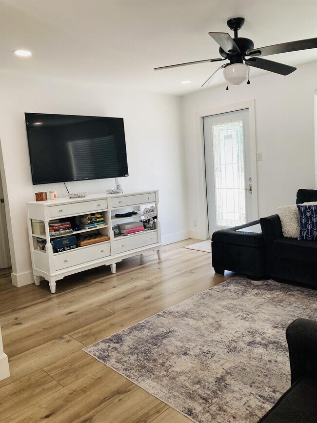 Foto del edificio - 2640 NE 10th Terrace