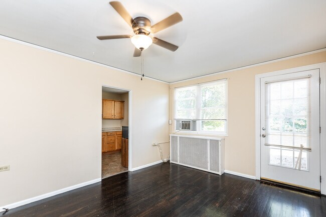 Foto del edificio - 6 Falcon Ln