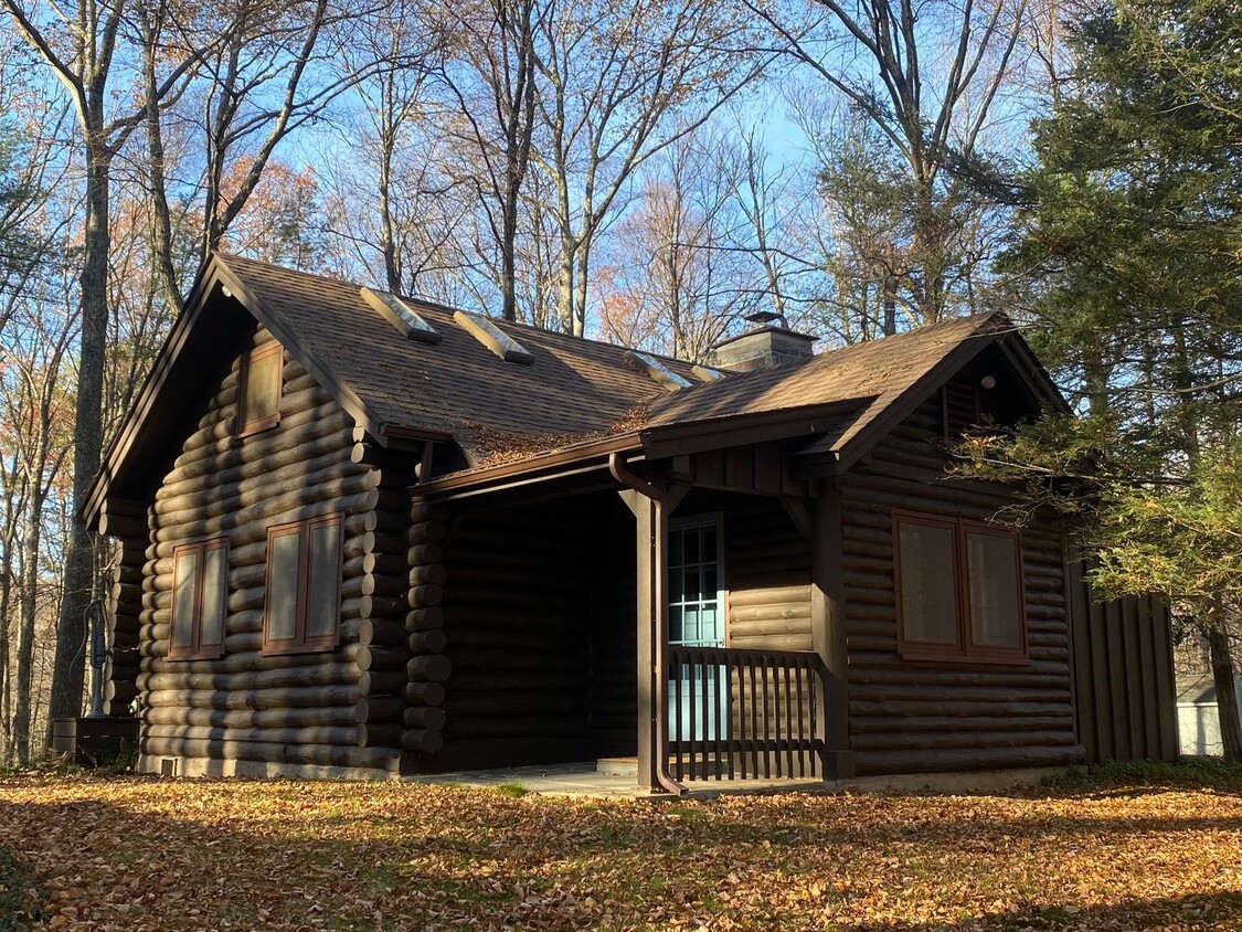 Primary Photo - Log Cabin